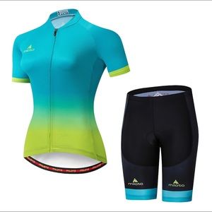 Brand New Pair cycling outfit